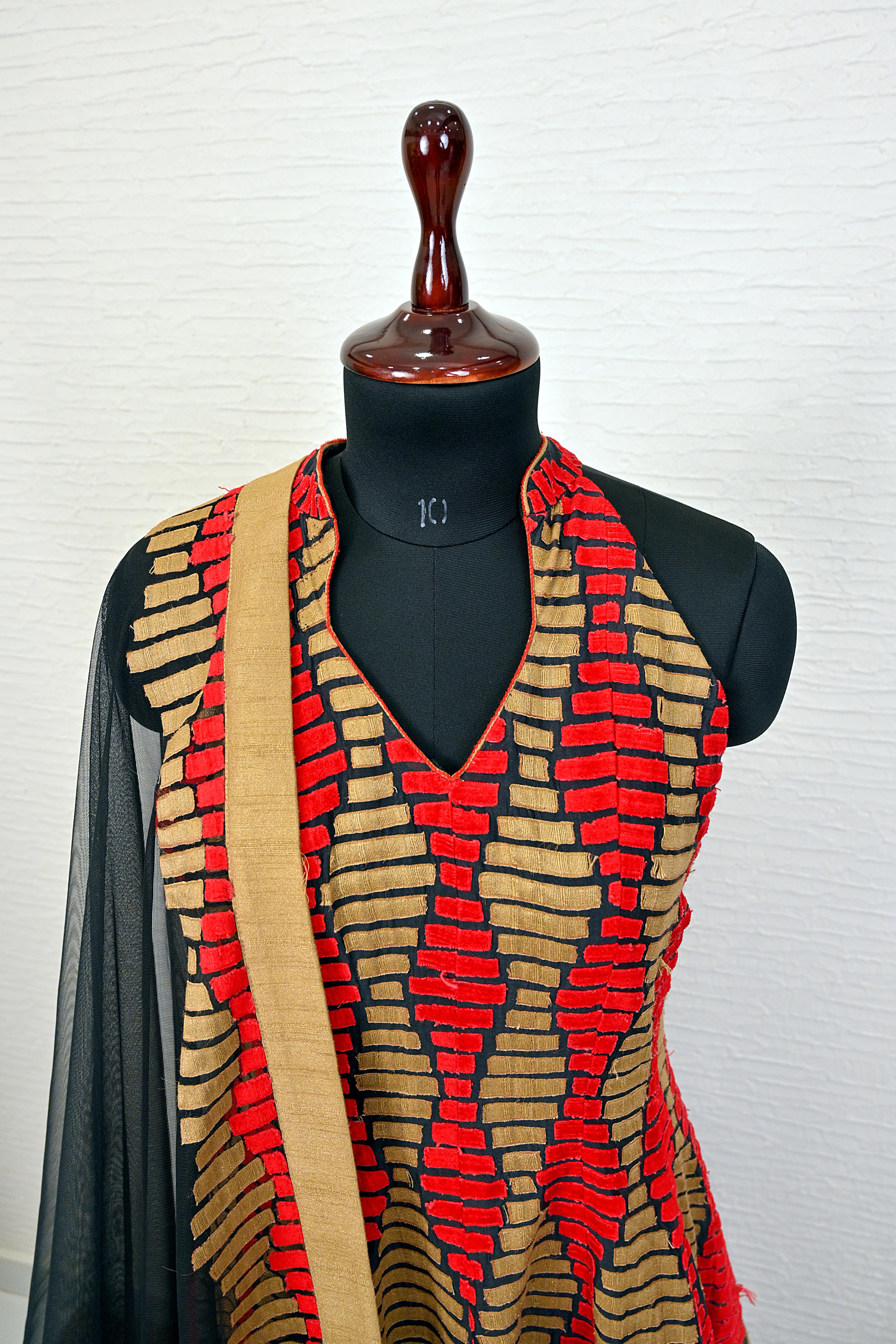 Black and red fine threadwork contemporary suit
