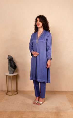 Purple crepe satin kurta and pant