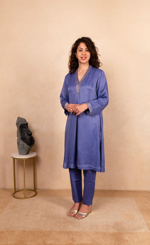Purple crepe satin kurta and pant