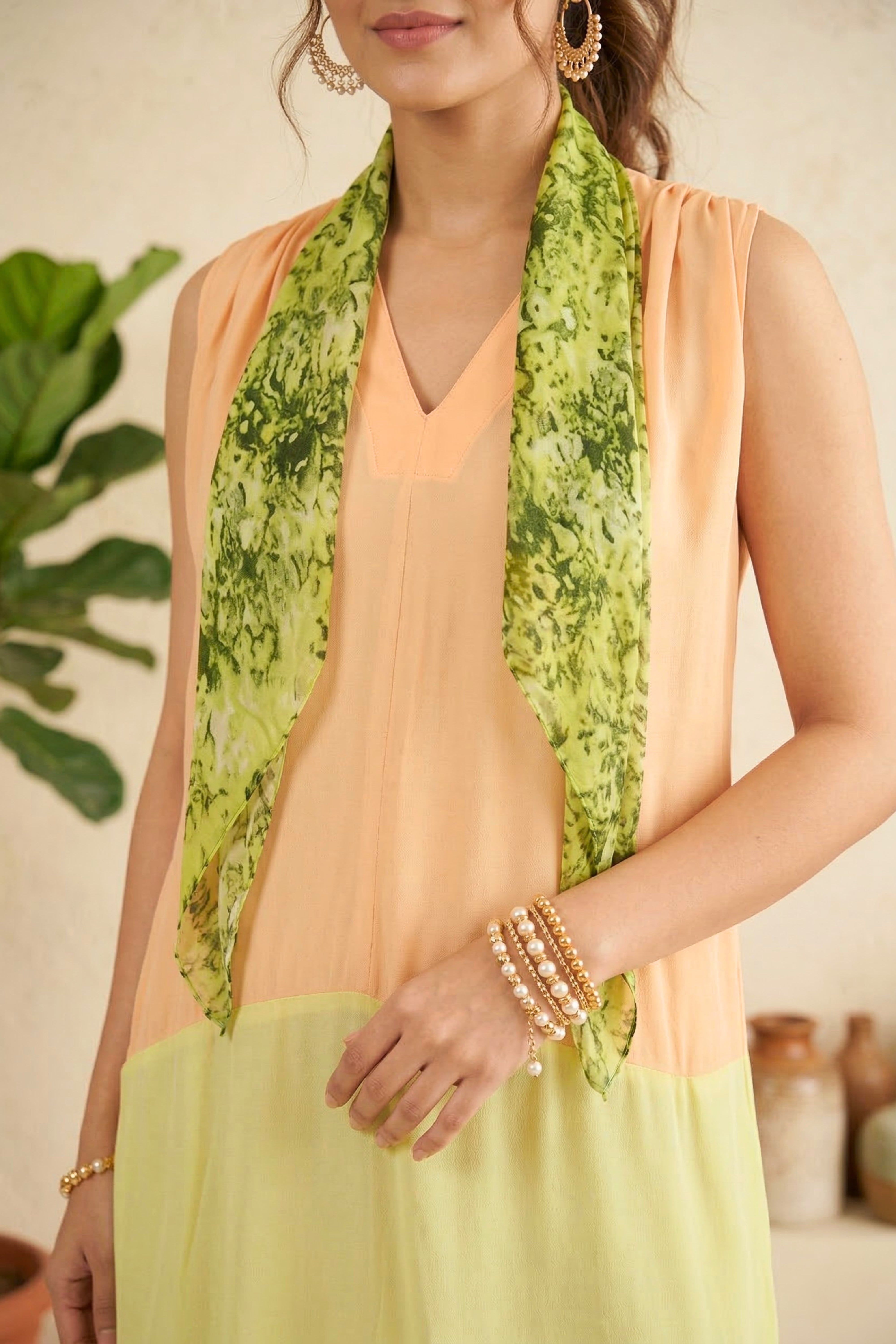 Summer crepe top and scarf