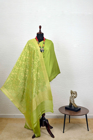Monochrome Mehendi green Banarasi silk and Moonga dupatta set